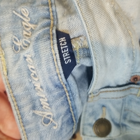 3/$25 American Eagle Size 6 Distress Booty Shorts Jean Denim - Picture 4 of 5